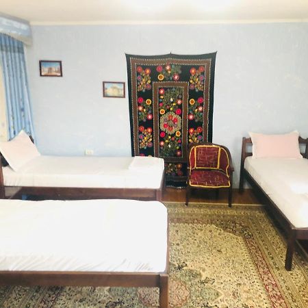 Ali Nur Hotel Bukhara Bagian luar foto