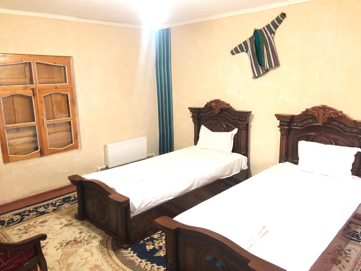 Ali Nur Hotel Bukhara Bagian luar foto